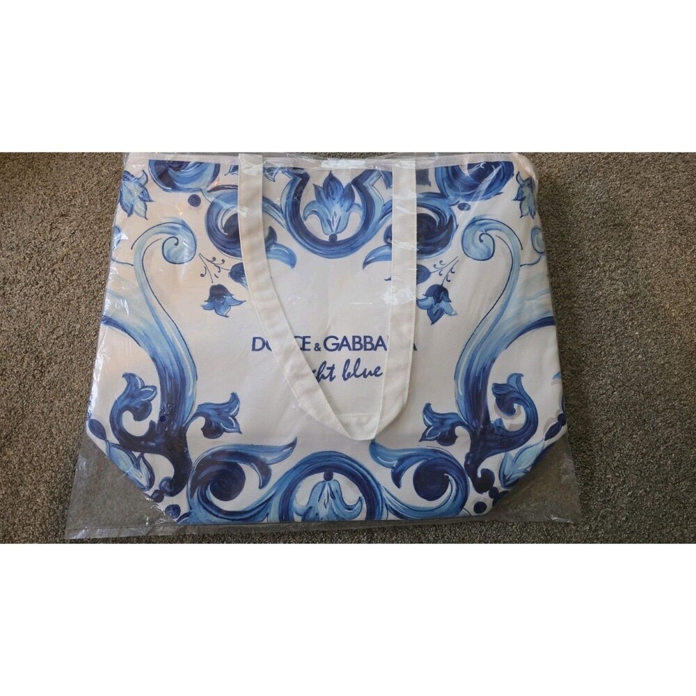 BRAND NEW! Dolce & Gabbana Lt. Blue Large Insulated Cooler Bag Full Zip Closer
